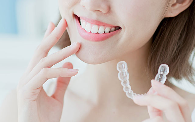 矯正認定医が噛み合わせを考慮した歯並びに改善する